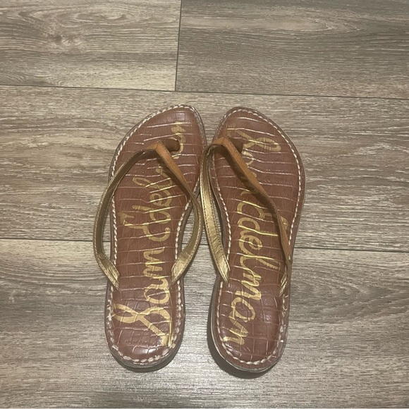 SAM EDELMAN Gracie Flip Flops | Size 6, color: Brown - Picture 2 of 5